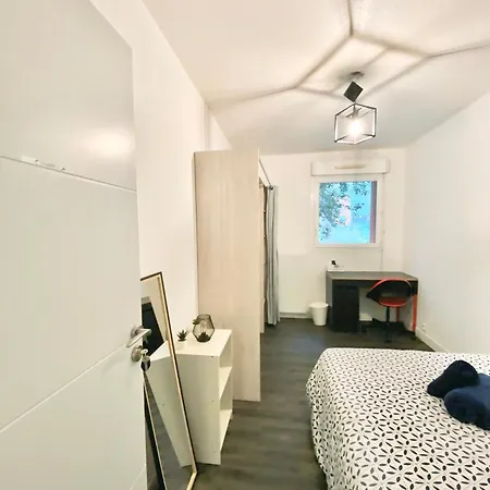 Privee Dans Partage - - Tram A - Wifi - Ref Me1 *