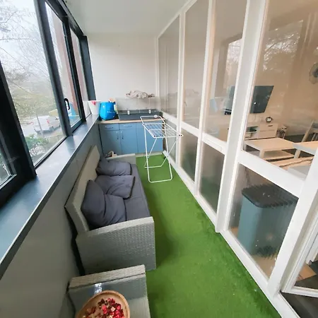 Homestay Privee Dans Partage - - Tram A - Wifi - Ref Me1 Cenon