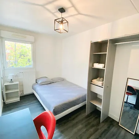 Privee Dans Partage - - Tram A - Wifi - Ref Me1 Homestay *
